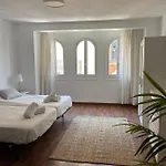 Irua רונדה