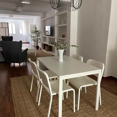 Апартаменти Irua